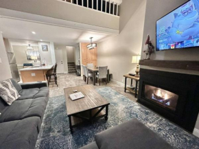 Rustic Modern Condo - Close to Village - Sleeps 10